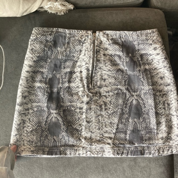Urban Outfitters Snakeskin Mini Skirt - Picture 3 of 3